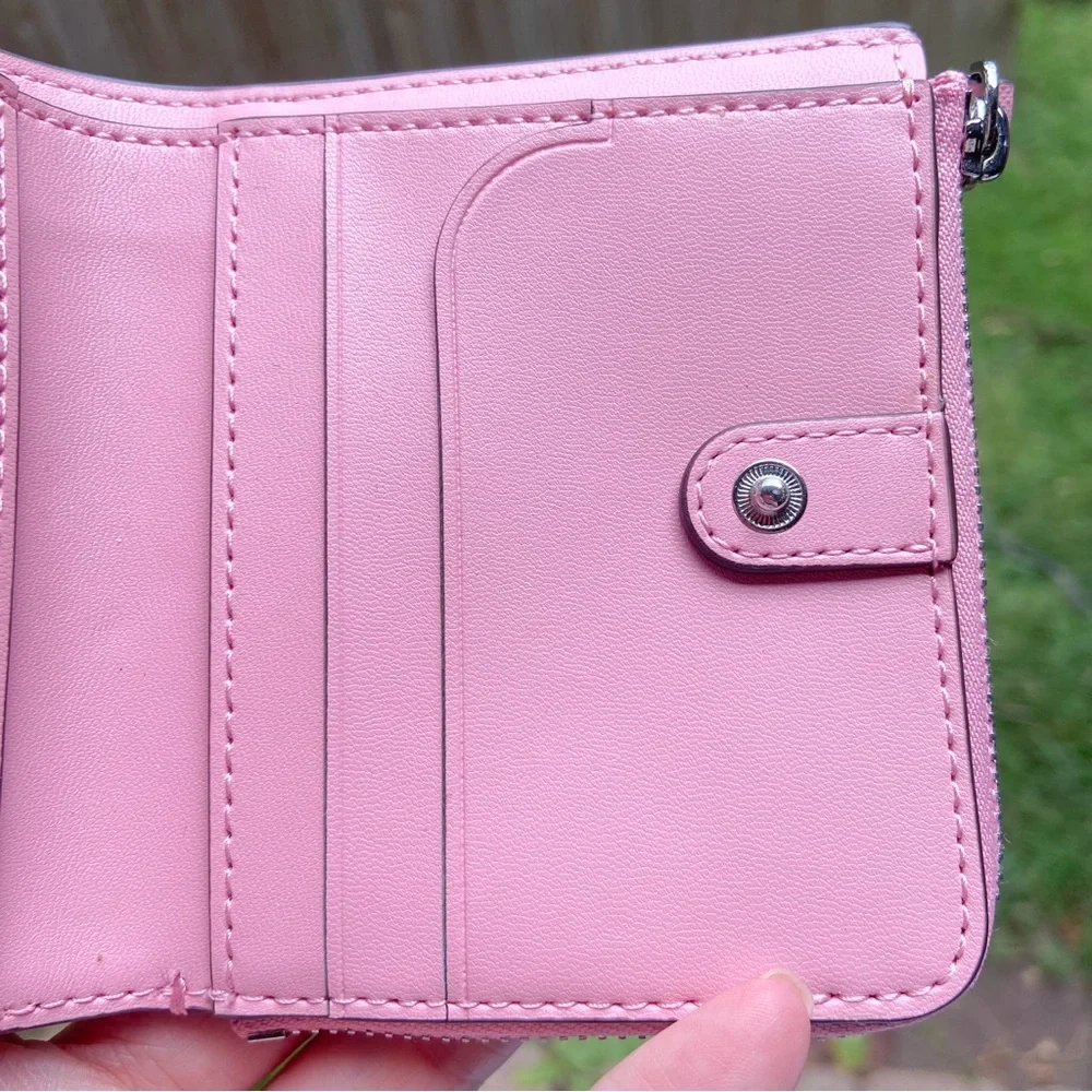 Kate Spade Pink Wallet small bifold - Picture 11 of 15